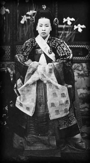 韩国100多年前皇太子妃的结婚礼服长这样(图)|皇太子|礼服|大韩_新浪新闻