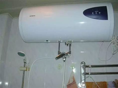 电热水器能边烧边洗吗 传统的家用电热水器不要边洗边加热，否则漏电很危险 | 说明书网