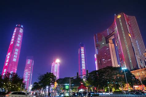 国贸天街全息投影揭幕 将开创东莞“夜经济”新景象