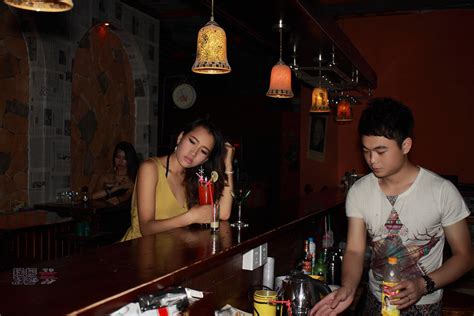 【酒吧女郎摄影图片】酒吧人像摄影_太平洋电脑网摄影部落