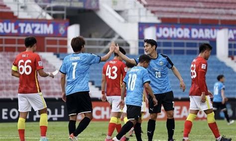 中午12点!北京媒体最新报道引爆争议,球迷吐槽：中国足球真是笑话
