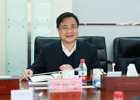 中国石油大学（北京）副校长梁永图一行来校调研交流