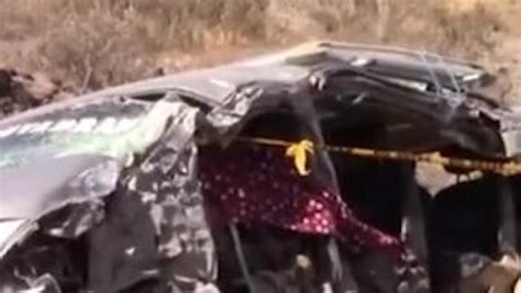 秘鲁南部一客车侧翻致8人死亡_凤凰网视频_凤凰网