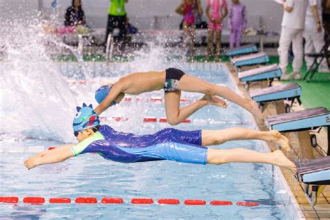 乘风破浪，奋“泳”争先——浙江省青少年游泳比赛在诸暨举行