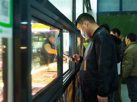 面包熟食区 - 商超空间 - 深圳市极成光电有限公司