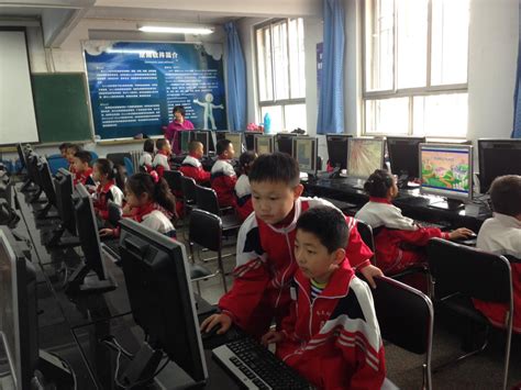 最喜欢的计算机课-内蒙古农业大学附属中学