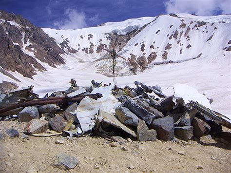 Qué fue la tragedia de los Andes, el accidente del avión 571 de la ...