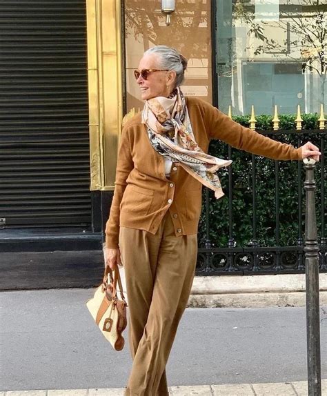 岁月老去的只是皮囊，73岁法国老太太用穿搭诠释优雅，惊艳了时光 - 知乎