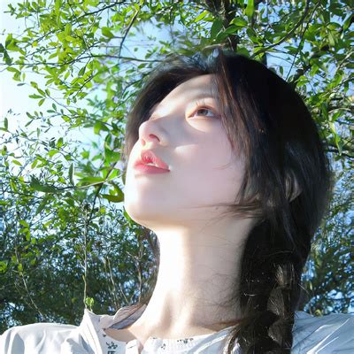 温柔开朗女生头像
