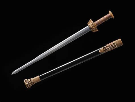 唐朝兵器：陌刀，中国古代最血腥的利刃，可将骑兵和战马一同腰斩_腾讯视频