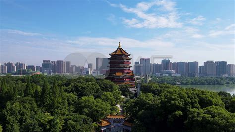 鹰潭市滨江公园| 上海选泉建筑景观规划设计有限公司