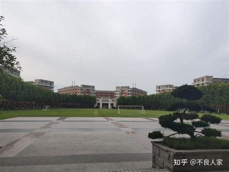 上海达丰生活区还挺好看，像极了校园 - 知乎