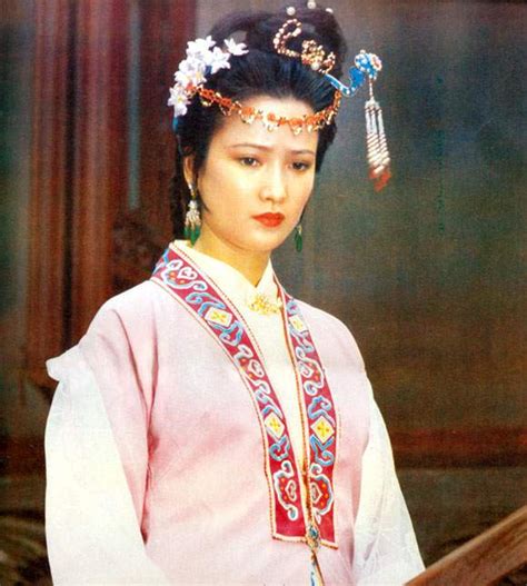 何美婷图片