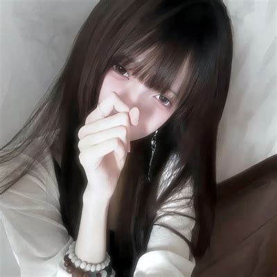 温柔也活泼的女生头像