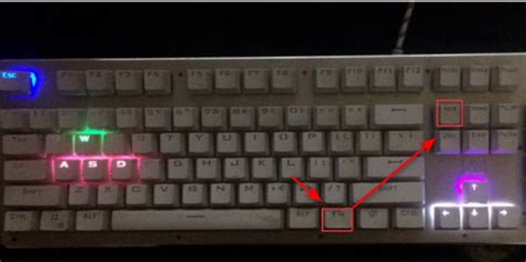 罗技键盘怎么调灯光？罗技k845切换灯光的方法 - 系统之家