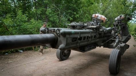 俄称打击多地乌目标 摧毁多门美国军援M777榴弹炮_凤凰网