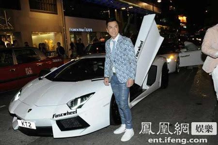 甄子丹熊黛林坐着图片