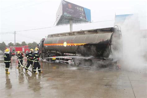 太悬了！33吨甲醇罐车泄漏，北京消防部门化险为夷 | 北晚新视觉
