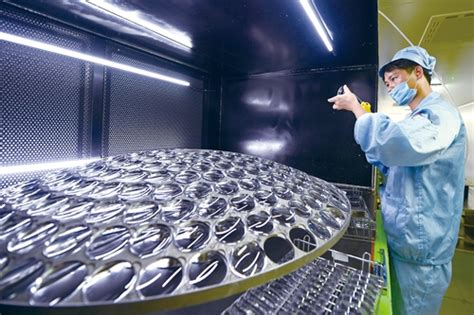 光学镜片的原料和生产制造过程-淮安艾利光电仪器有限公司