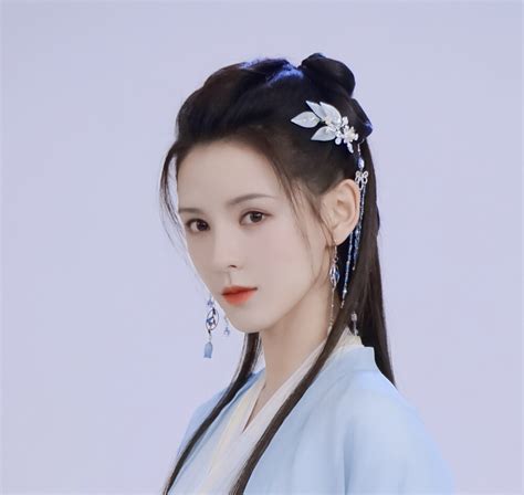 甜美女生张予曦头像动漫
