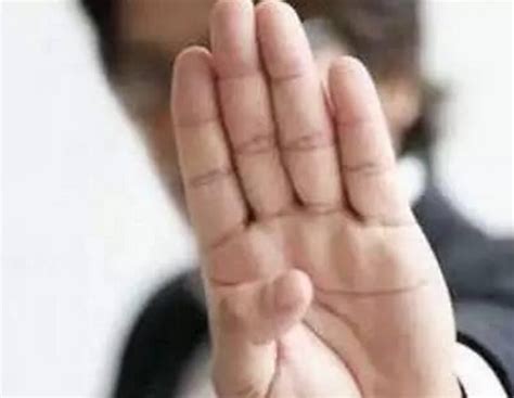 男性右手无名指长于食指，患前列腺癌风险高？是科学还是谣言|无名指|食指|手指_新浪新闻