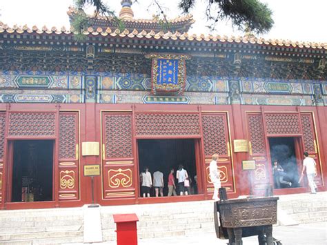 雍和宫是你来北京一定不能错过的景点，来沾沾乾隆出生地的喜气__财经头条