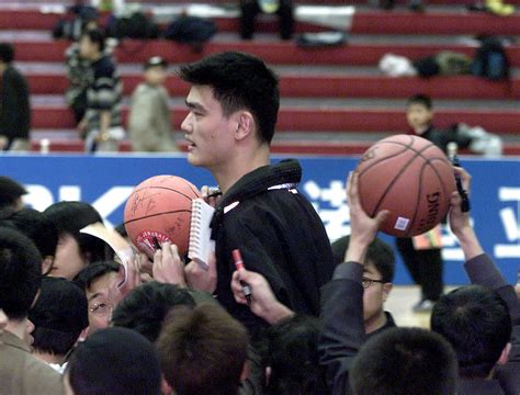 姚明接受专访谈中国篮球问题！一句话就说到关键点