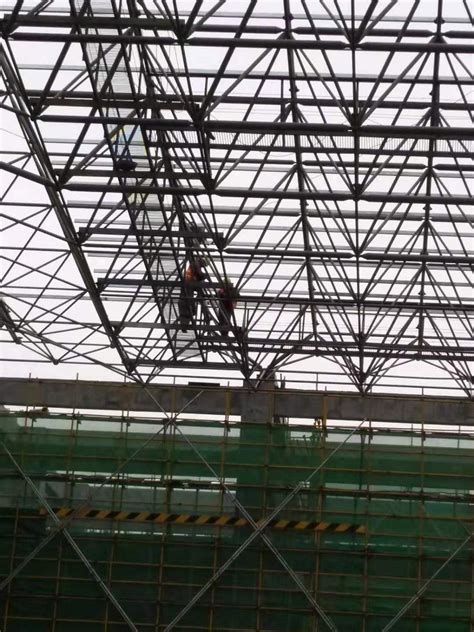 网架正确的安装方法及使用范围-徐州联正钢结构工程有限公司