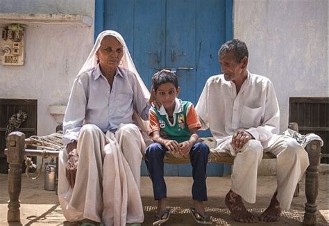 印度70岁老太人工受孕产龙凤胎 坦言就想要儿子_新浪新闻
