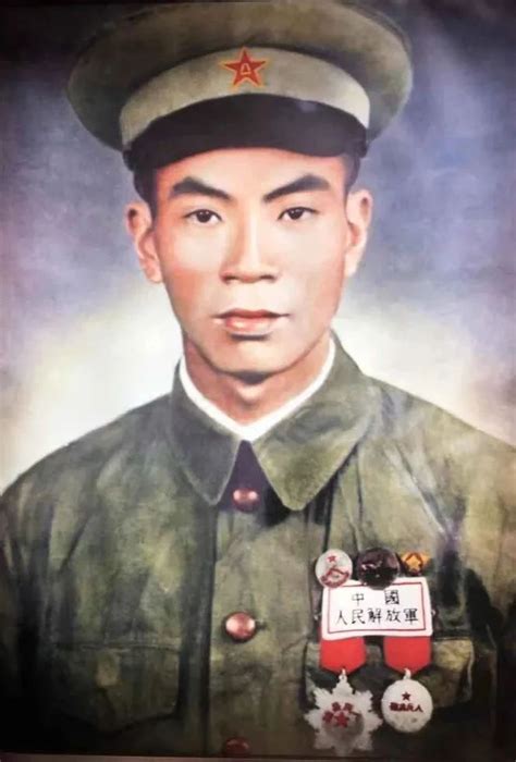 1954年，蒋经国巡视大陈岛 - 图说历史|国内 - 华声论坛