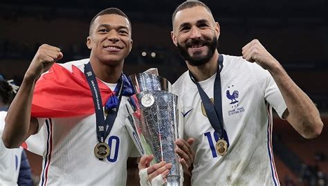 法国队登顶欧国联，成就史上第一大满贯|界面新闻 · 体育