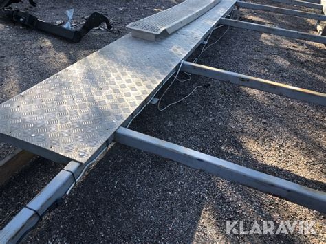 Klaravik Auktioner | Biltransport flak 2,10x5 m