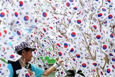 韩国“燃灯会”申遗成功！网友嘲讽：一直被模仿，又一个端午祭！__财经头条