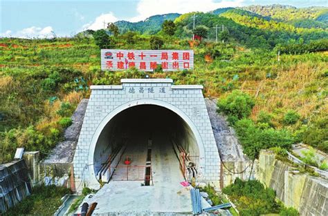 成昆复线冕宁至米易段25座隧道全部贯通计划年底建成通车-四川思政网