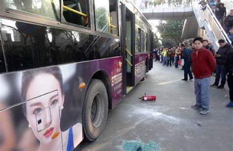 又见公交车伤人事件 安检何时能普及-焦点评论-中国安全防范产品行业协会