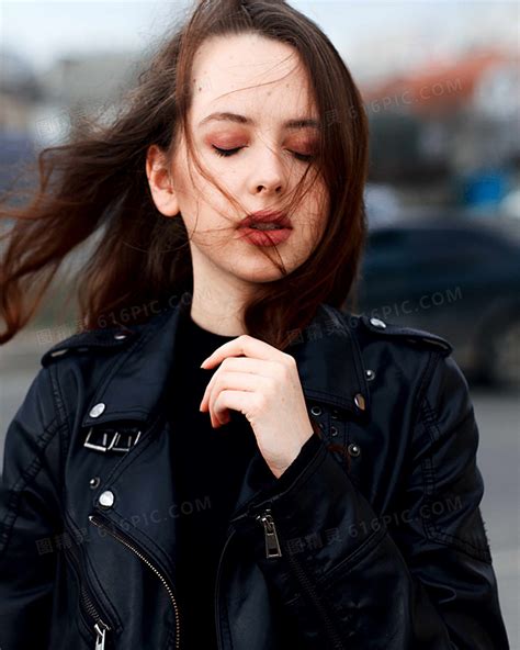 温柔欧美头像女生图片