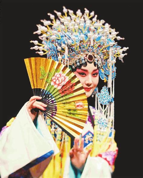 Free Chinese Traditional Opera Peking Opera Characters Xiaosheng Hand ...
