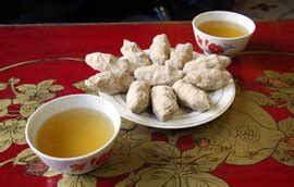 藏族美食糌粑是怎么做成的？_香格里拉巴拉格宗景区官方网站