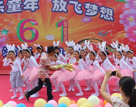 六一儿童节表演的节目,六一儿童节的节目,六一儿童节表演舞蹈(第2页)_大山谷图库