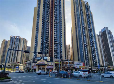 深圳二手住宅去年成交套数同比增长约51%，有中介称整体价格已远低于两年前_凤凰网