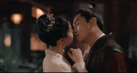 陈晓太会亲了吧（刘亦菲陈晓激烈吻戏剧照） | 刀哥爱八卦