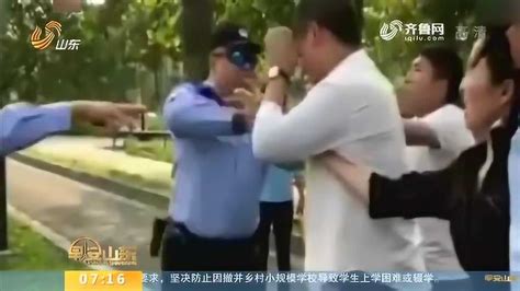 上海：驾驶人拒不配合 交警“教科书式”执法