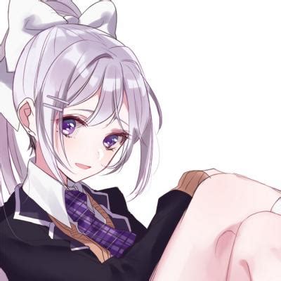 温柔紫色衣服女生头像