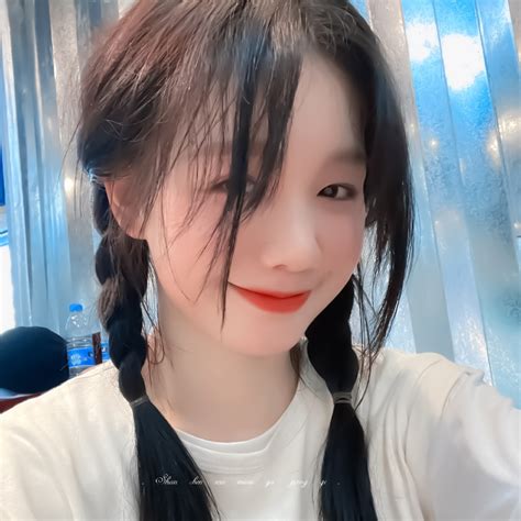 甜美女生徐梦洁头像图片