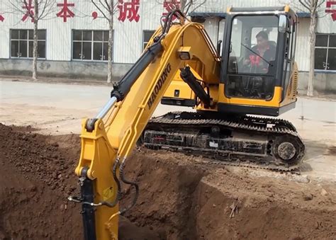 SC220-9液压挖掘机 _山东百士特工程机械有限公司