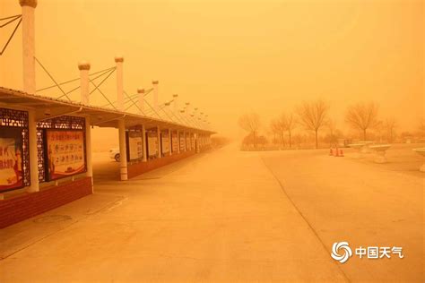北京遭沙尘暴袭击,黄沙漫天,席卷北方多地,为十年之最|沙尘暴|沙尘|黄沙_新浪新闻