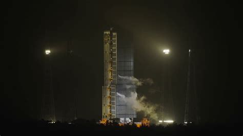 3月12日1时51分，我国在文昌航天发射场成功完成长征七号改遥二运载火箭发射。_腾讯视频
