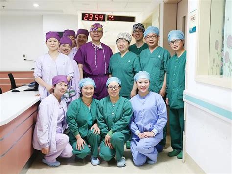 上海市第一妇婴保健院万小平医生荣获第十二届「中国医师奖」-医院汇-丁香园