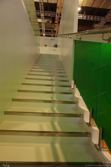 原一空间设计 | 上海美锦墅楼梯展厅-设计风向