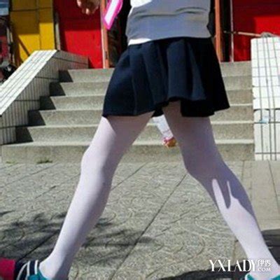 白袜妹子腿图片